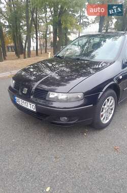 Хэтчбек SEAT Leon 2004 в 
