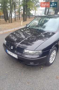 Хэтчбек SEAT Leon 2004 в 