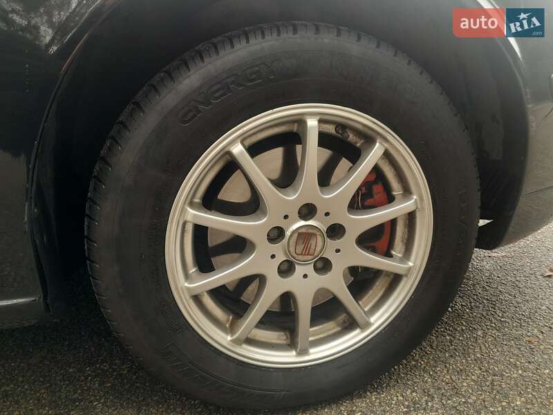 Хетчбек SEAT Leon 2004 в Дніпрі фото 20 Хетчбек SEAT Leon 2004 в Дніпрі