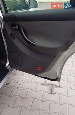 Хэтчбек SEAT Leon 2003 в 