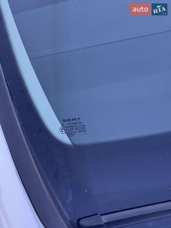 Хэтчбек SEAT Leon 2013 в Хусте
