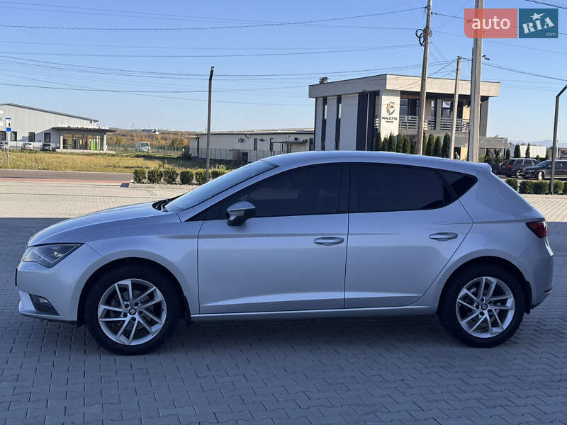Хэтчбек SEAT Leon 2013 в Хусте