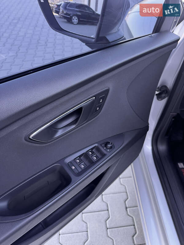 Хэтчбек SEAT Leon 2013 в Хусте