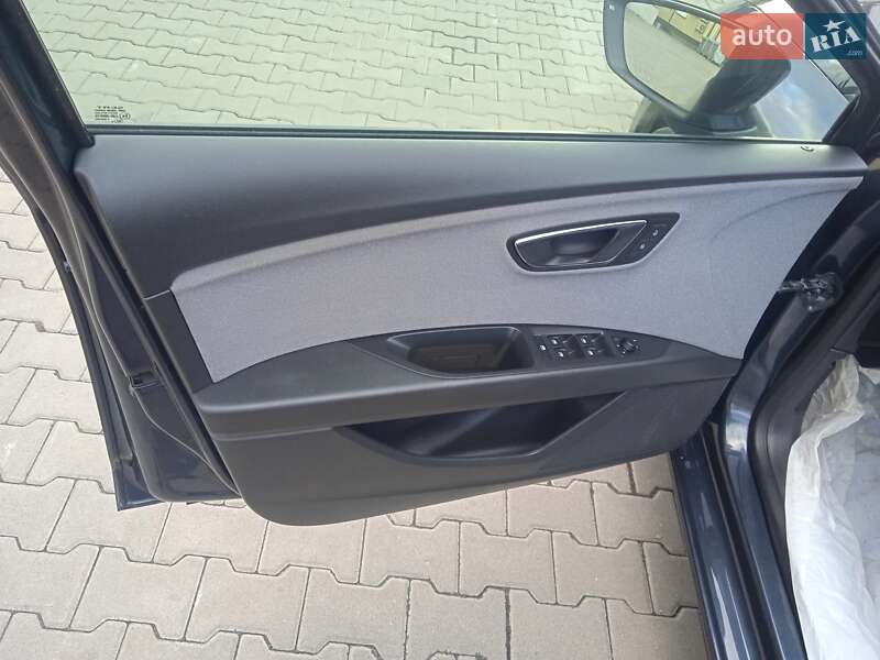 Хэтчбек SEAT Leon 2020 в Луцке фото 55 Хэтчбек SEAT Leon 2020 в Луцке
