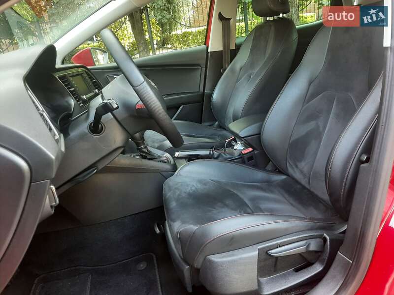 Хэтчбек SEAT Leon 2013 в Киеве