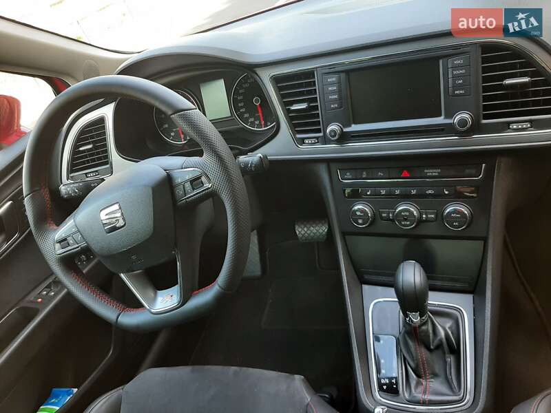 Хэтчбек SEAT Leon 2013 в Киеве