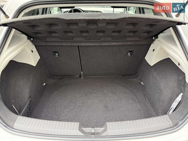 Хетчбек SEAT Leon 2013 в Харкові фото 20 Хетчбек SEAT Leon 2013 в Харкові