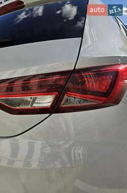 Хэтчбек SEAT Leon 2013 в Черкассах