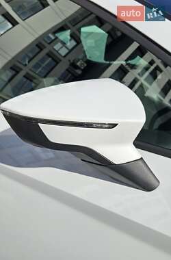 Хэтчбек SEAT Leon 2013 в Черкассах
