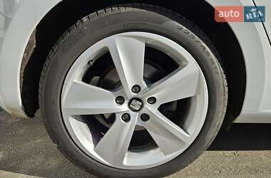 Хэтчбек SEAT Leon 2013 в Черкассах