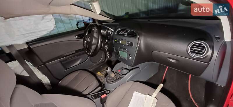 Хэтчбек SEAT Leon 2009 в Киеве