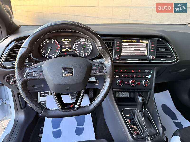 Хэтчбек SEAT Leon 2016 в Киеве фото 40 Хэтчбек SEAT Leon 2016 в Киеве