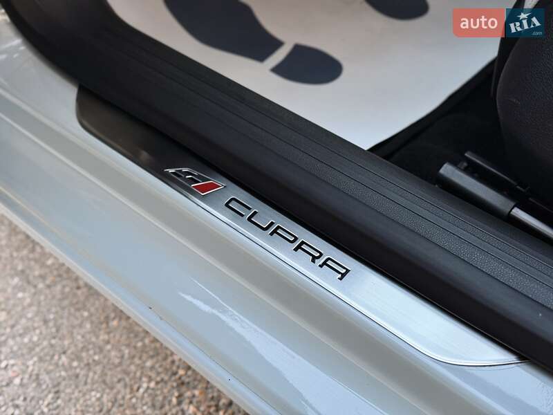 Хэтчбек SEAT Leon 2016 в Киеве фото 27 Хэтчбек SEAT Leon 2016 в Киеве