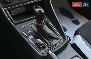 Хэтчбек SEAT Leon 2016 в Киеве