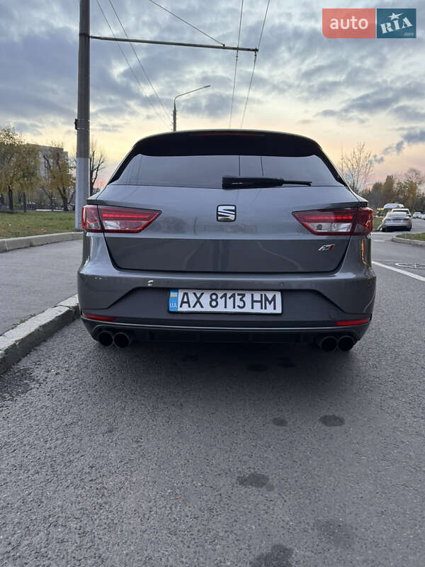 Хетчбек SEAT Leon 2016 в Харкові