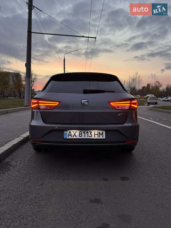 Хетчбек SEAT Leon 2016 в Харкові