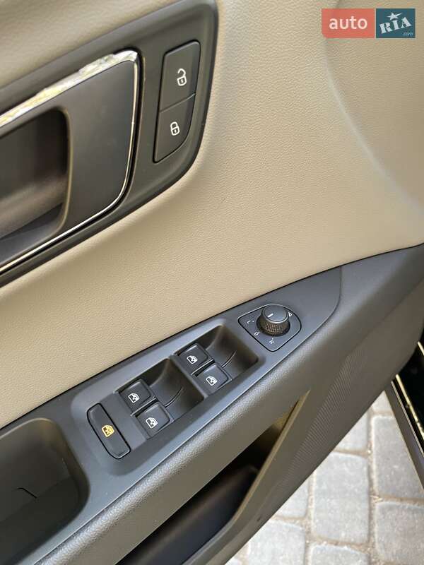 Універсал SEAT Leon 2019 в Львові фото 12 Універсал SEAT Leon 2019 в Львові