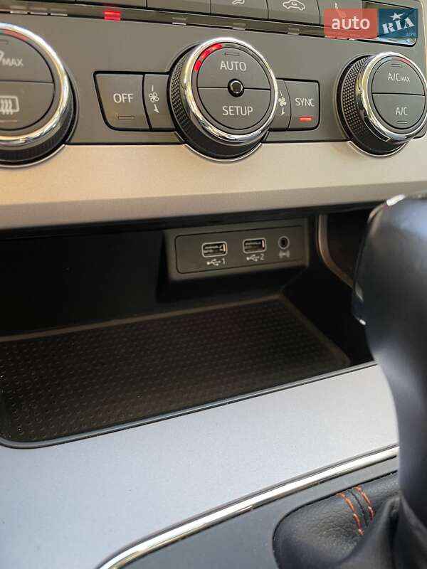 Універсал SEAT Leon 2019 в Львові фото 51 Універсал SEAT Leon 2019 в Львові