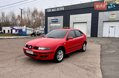Хэтчбек SEAT Leon 2003 в Киеве