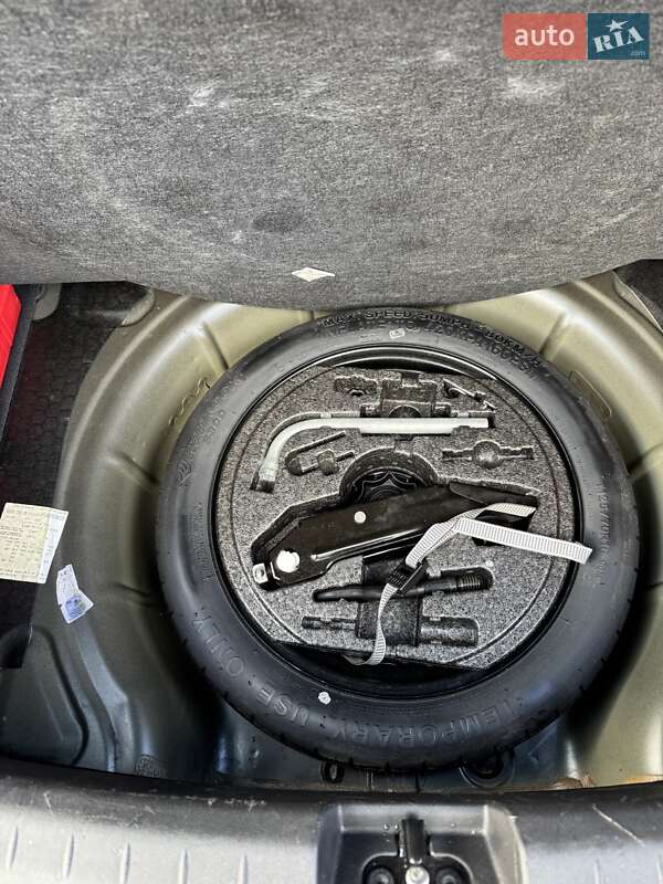 Хетчбек SEAT Leon 2010 в Луцьку