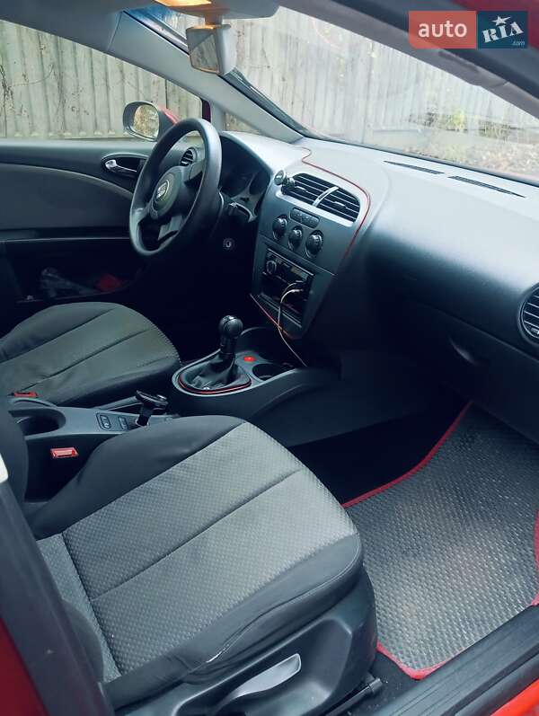 Хетчбек SEAT Leon 2006 в Києві фото 5 Хетчбек SEAT Leon 2006 в Києві