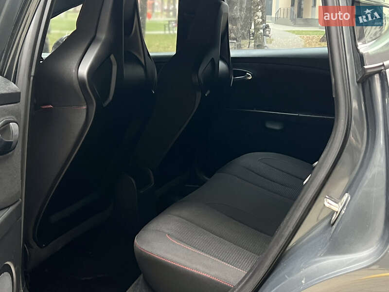 Хэтчбек SEAT Leon 2007 в Киеве фото 14 Хэтчбек SEAT Leon 2007 в Киеве