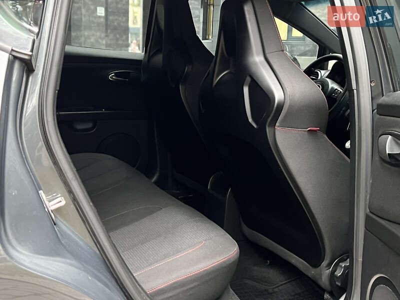 Хэтчбек SEAT Leon 2007 в Киеве фото 15 Хэтчбек SEAT Leon 2007 в Киеве
