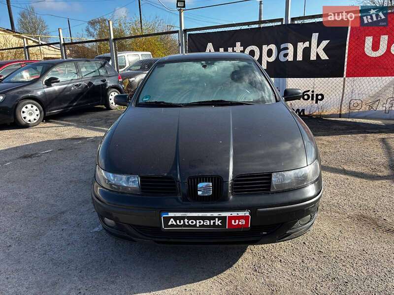 Хетчбек SEAT Leon 2001 в Запоріжжі