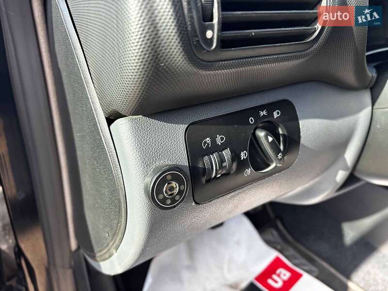 Хетчбек SEAT Leon 2001 в Запоріжжі