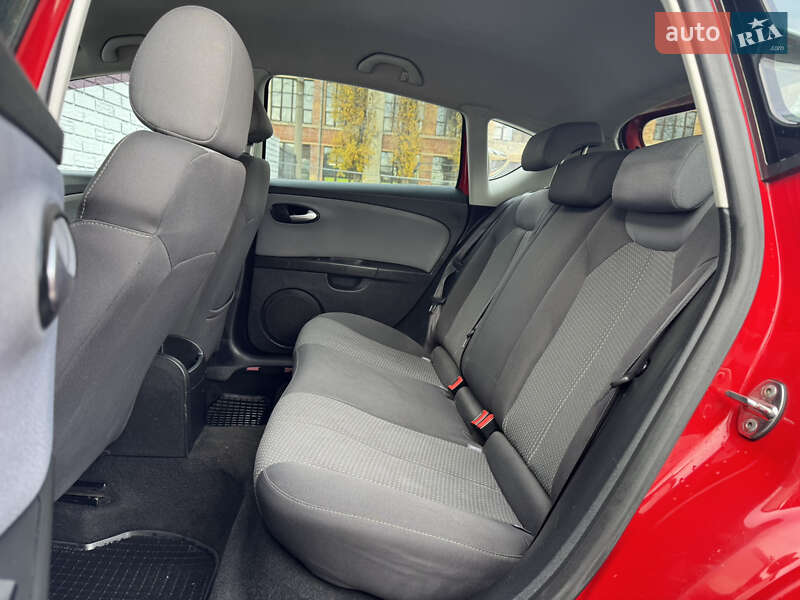 Хетчбек SEAT Leon 2011 в Києві фото 17 Хетчбек SEAT Leon 2011 в Києві