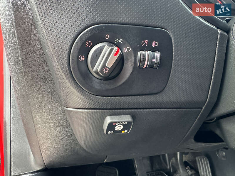 Хетчбек SEAT Leon 2011 в Києві фото 26 Хетчбек SEAT Leon 2011 в Києві