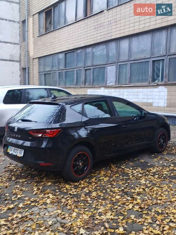 Хэтчбек SEAT Leon 2013 в Киеве