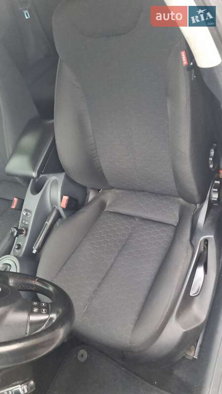 Хетчбек SEAT Leon 2006 в Чернігові фото 10 Хетчбек SEAT Leon 2006 в Чернігові