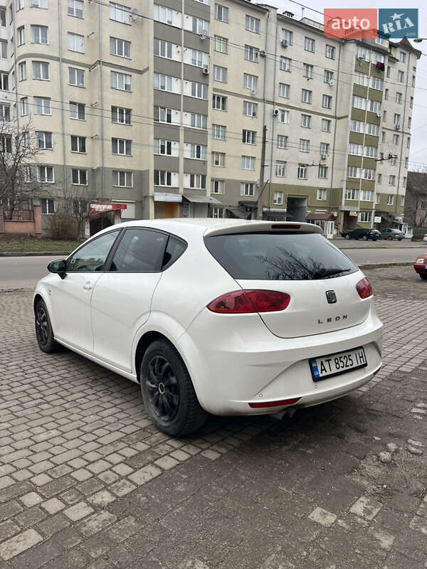 Хетчбек SEAT Leon 2009 в Івано-Франківську