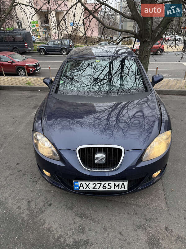 Хэтчбек SEAT Leon 2006 в Киеве