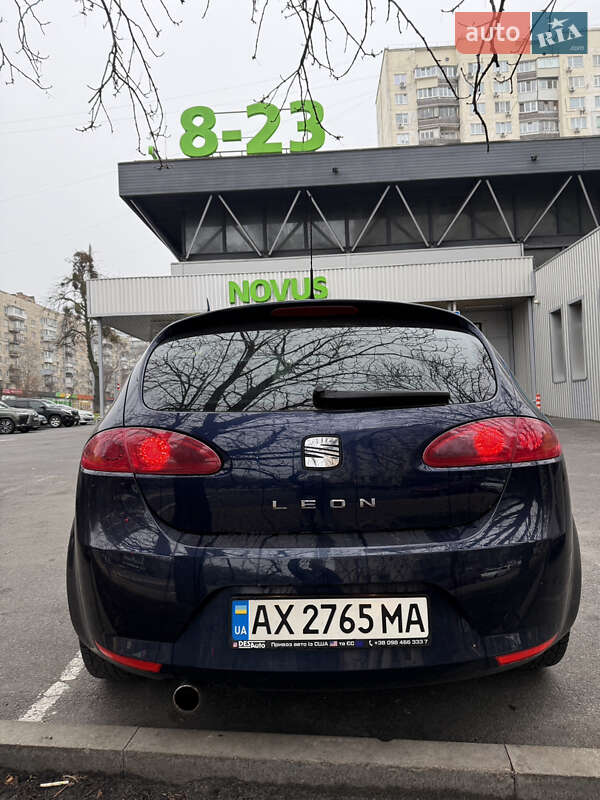 Хэтчбек SEAT Leon 2006 в Киеве