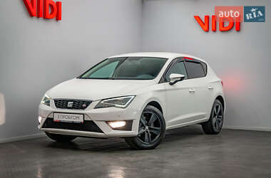 Хэтчбек SEAT Leon 2014 в Киеве