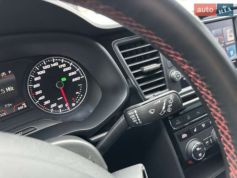 Хэтчбек SEAT Leon 2018 в Киеве фото 21 Хэтчбек SEAT Leon 2018 в Киеве