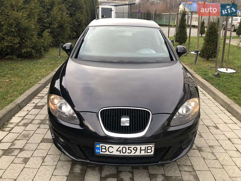 Хетчбек SEAT Leon 2010 в Львові
