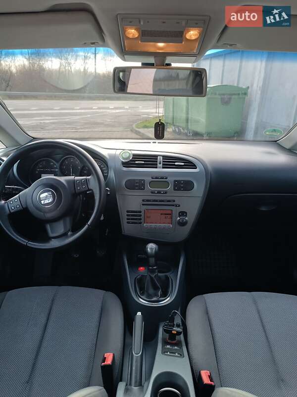 Хэтчбек SEAT Leon 2006 в Стрые фото 15 Хэтчбек SEAT Leon 2006 в Стрые