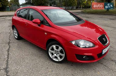 Хэтчбек SEAT Leon 2010 в Чернигове