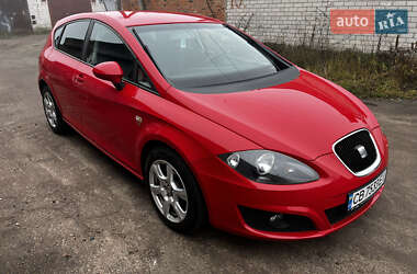 Хетчбек SEAT Leon 2010 в Чернігові