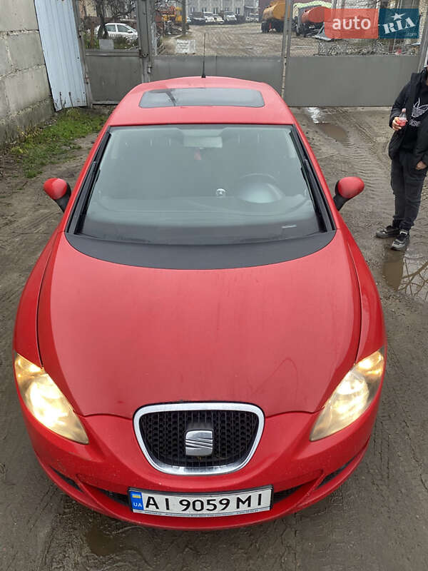 Хэтчбек SEAT Leon 2008 в Киеве