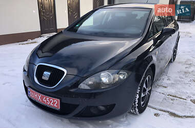 Хетчбек SEAT Leon 2006 в Радивиліві