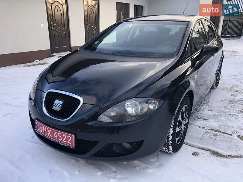 Хэтчбек SEAT Leon 2006 в Радивилове