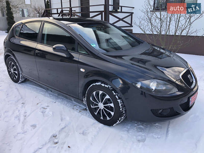 Хэтчбек SEAT Leon 2006 в Радивилове