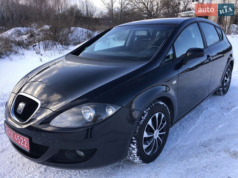 Хэтчбек SEAT Leon 2006 в Радивилове
