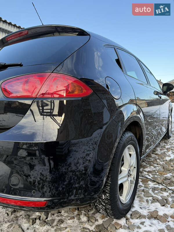 Хэтчбек SEAT Leon 2011 в Луцке