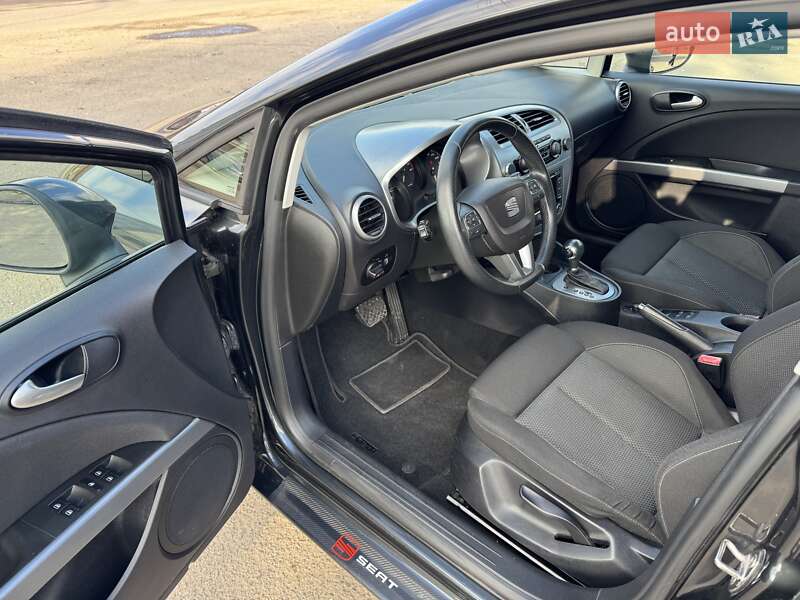 Хэтчбек SEAT Leon 2010 в Луцке фото 22 Хэтчбек SEAT Leon 2010 в Луцке