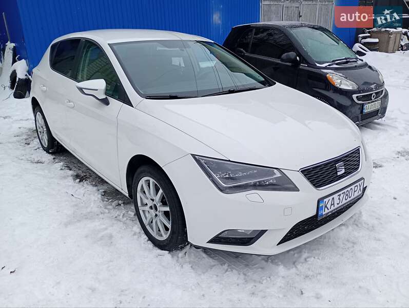 Хэтчбек SEAT Leon 2015 в Киеве